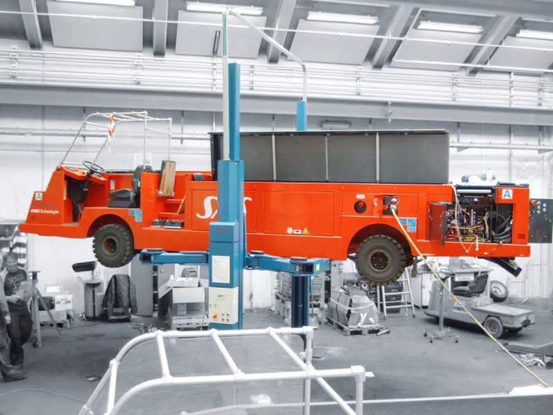 Подъемник 2стоечный г/п 8т электрогидр-й с верхней синхр-й NUSSBAUM POWER LIFT HDL 8000 SST DG